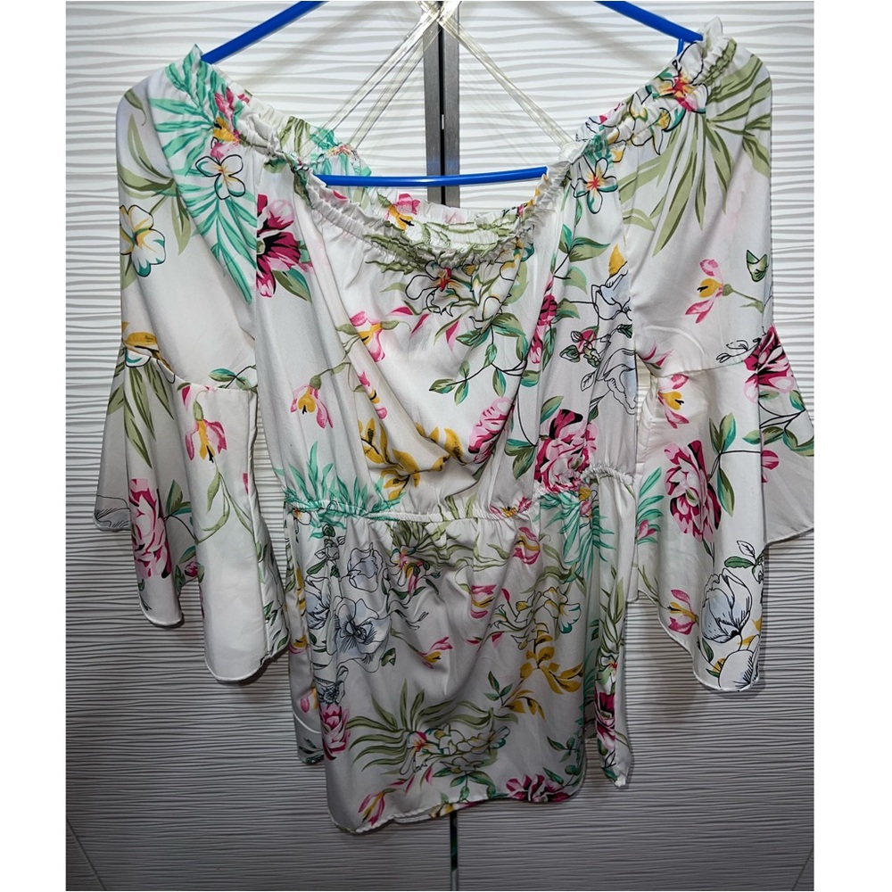 Floral bell sleeve mini dress